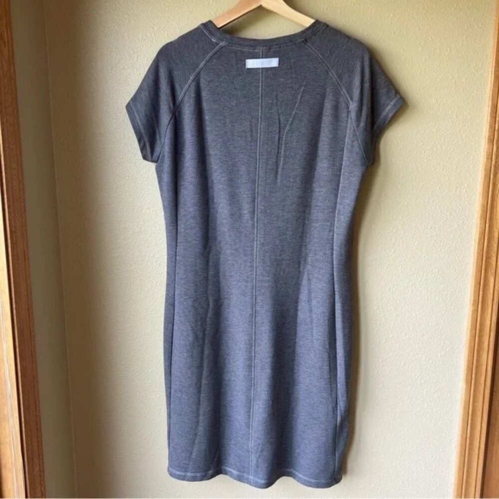 Title Nine Gidget 2.0 Jersey knit tshirt dress with pockets Medium athleisure - Picture 2 of 2